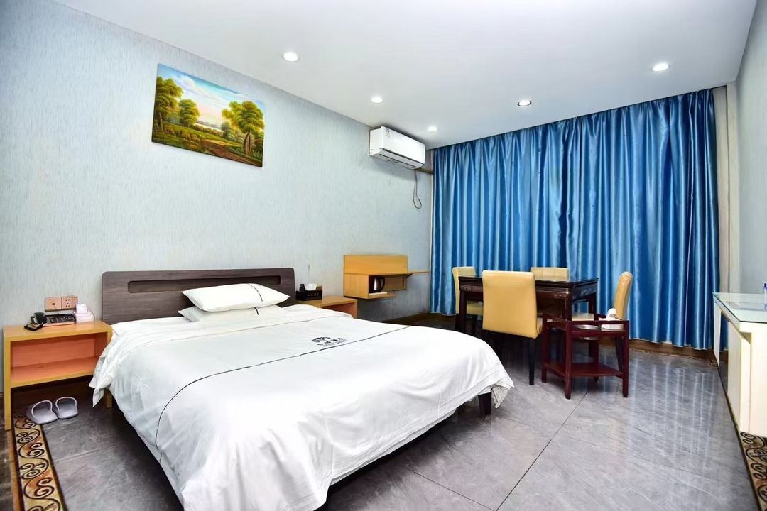 He Xie Hotel