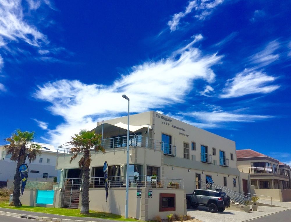 格里高裏海濱旅館