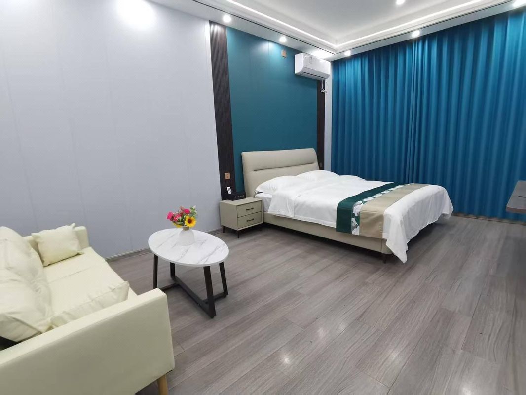 Ruicheng Holiday Hotel