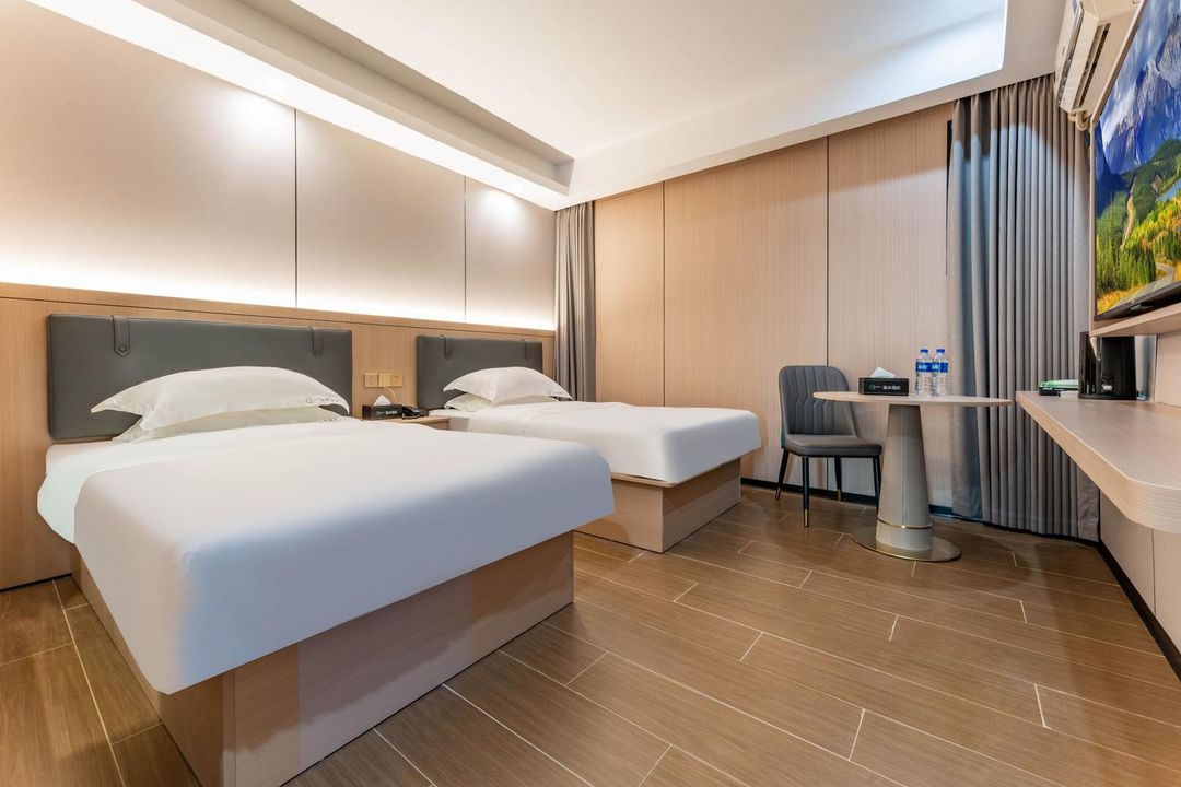 New Dynasty Hotel (Guangzhou Chebei Subway Station)