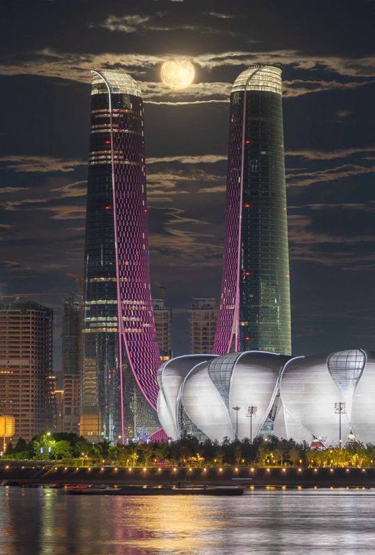 Mufangcheng Creative Hotel (Binjiang Xingguang Avenue)