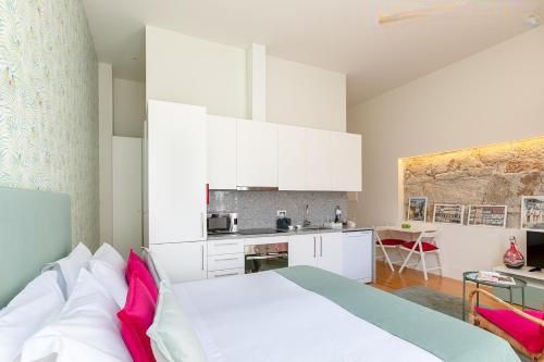 Inside Porto Apartments - Mouzinho