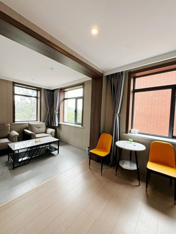 Hongguanlong Hotel (Tianjin West Railway Station)