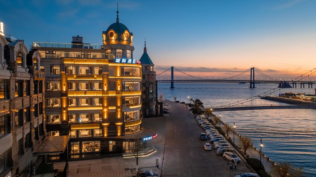 大連星海廣場海景城際酒店