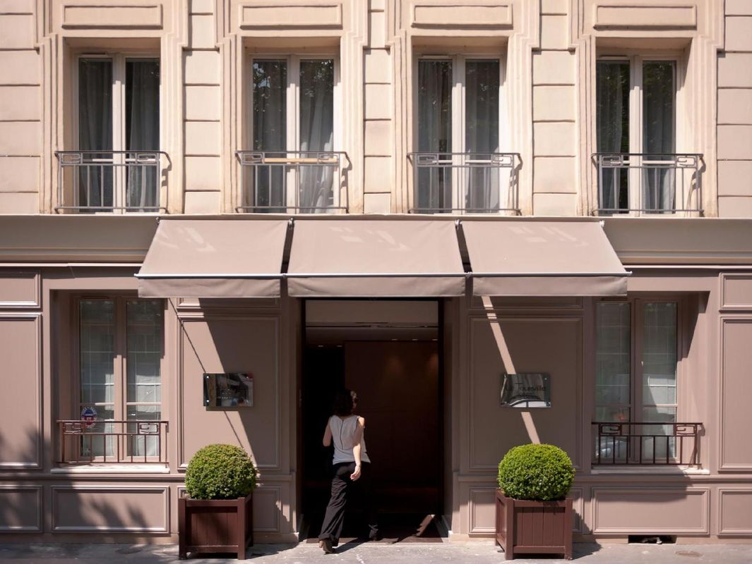 Hôtel le Tourville by Inwood Hotels