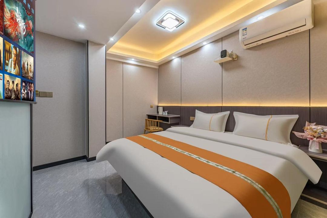 University City Luomande Holiday Apartment