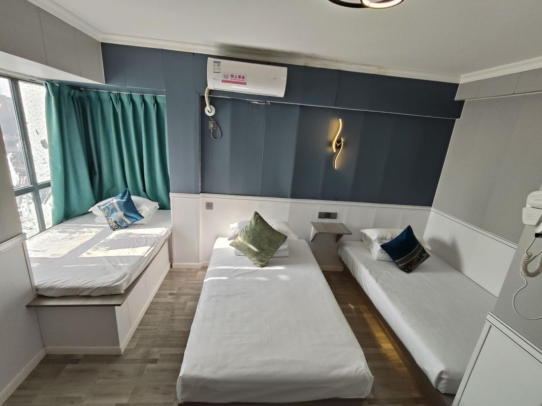 Aishang 168 Apartment (Chengdu East Railway Station East Square)