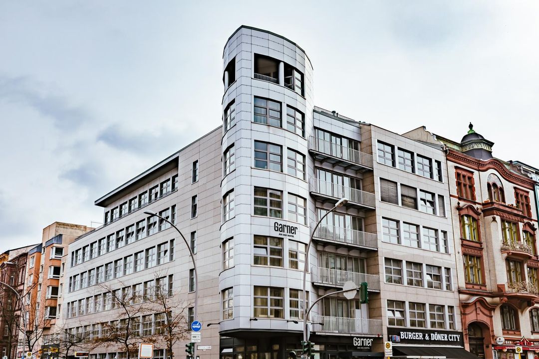 柏林舍訥貝格加納酒店