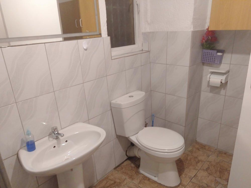 RoadLodge Cape Town International Airport -Booked Easy