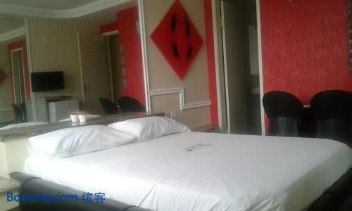 皮拉米的斯泰拉瑪麗斯僅限成人旅館