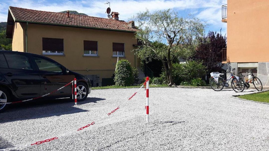 Apartment with Garden and Private Parking