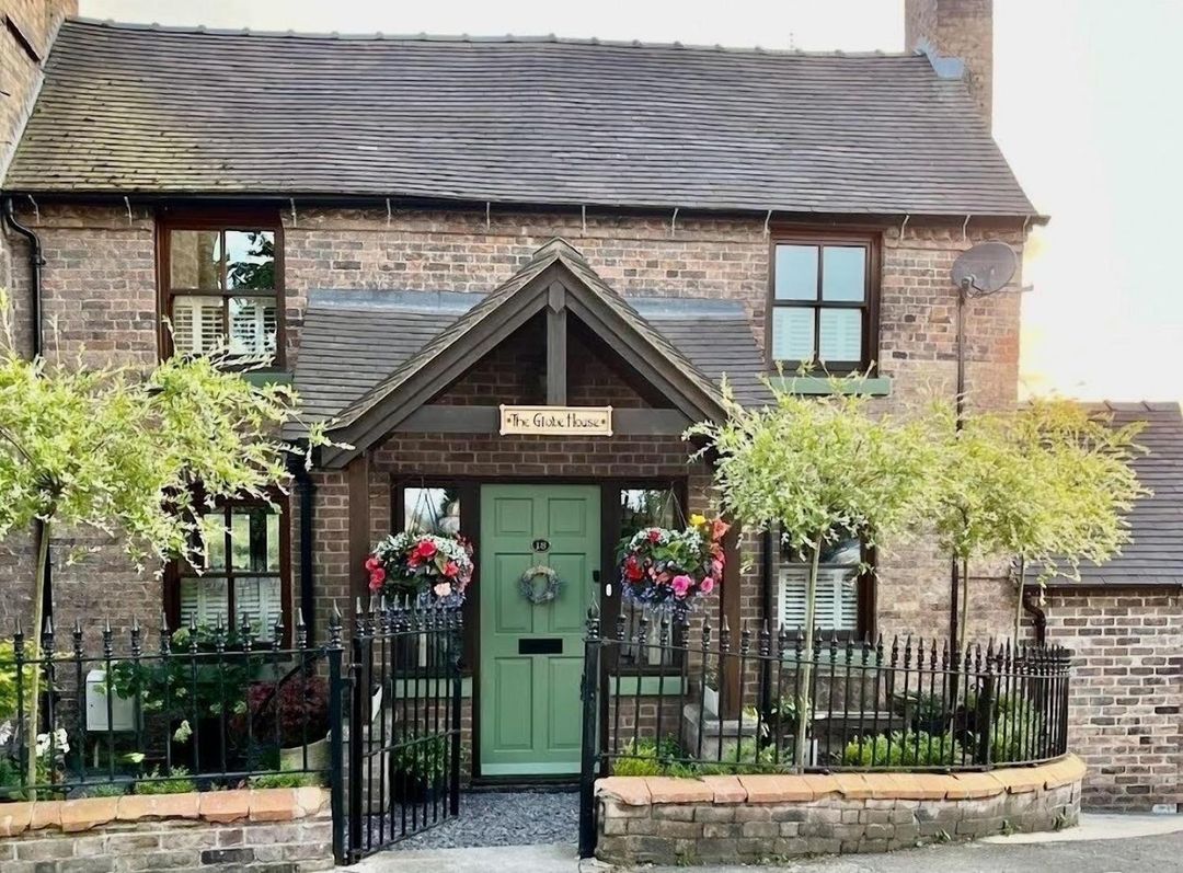 The Globe House