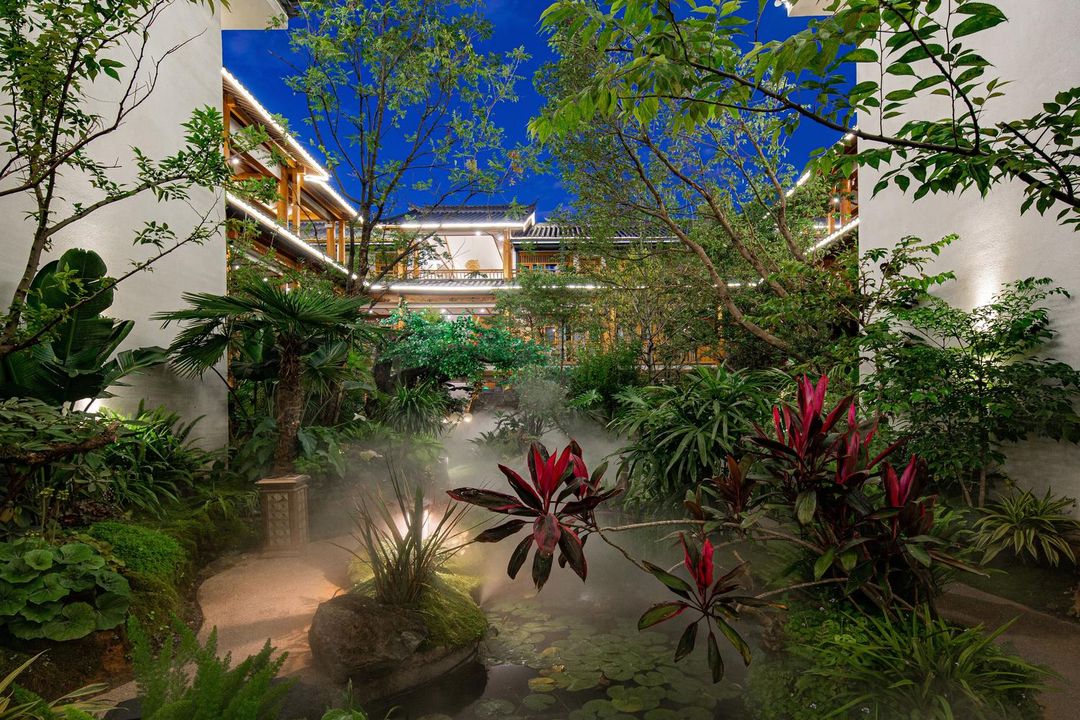 Flowerword Waterfront Inn