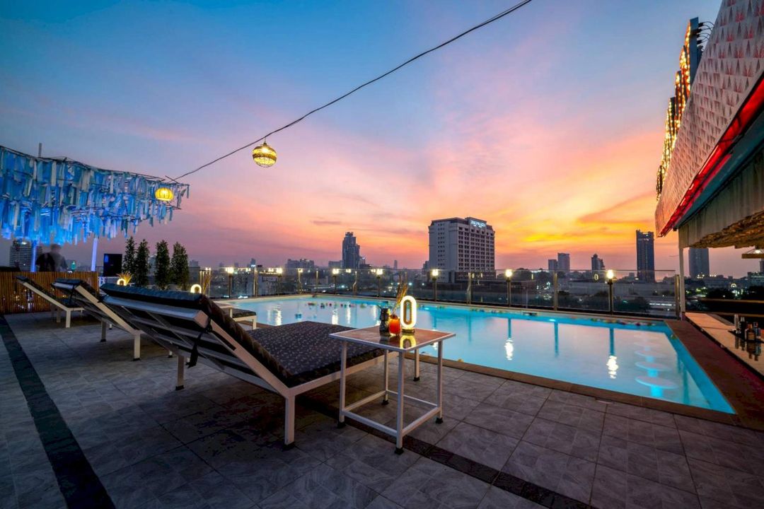 Sunday J A Plus 酒店