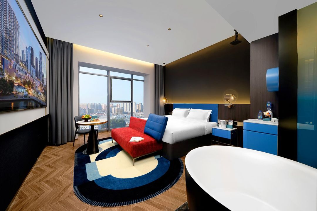 Buerman Design Hotel (Qunli New Area Heshan Street Subway Station)