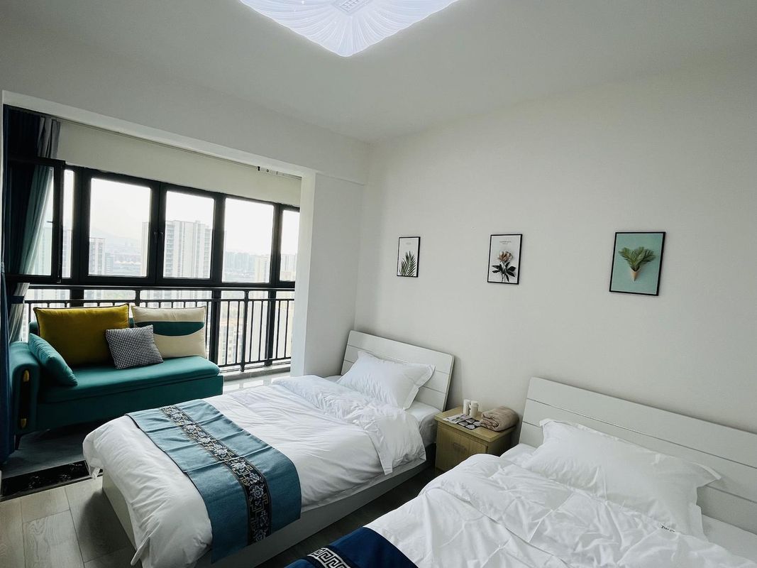 Ruixin Homestay (Kunming South High-Speed Railway Station)