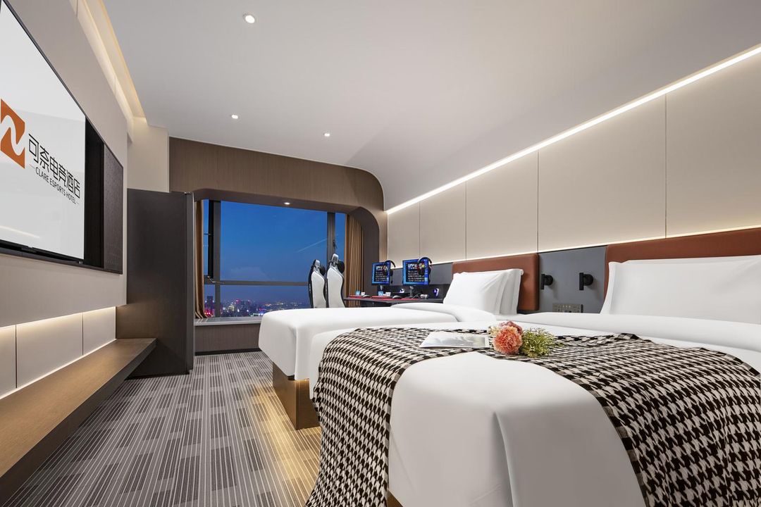 CLARE · Kenai E-Sports Hotel (Chengdu Wenjiang Nanxun Avenue Subway Station)