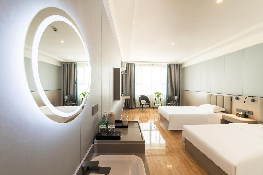 明泰商務酒店(醫科大七附院七十七小學店)