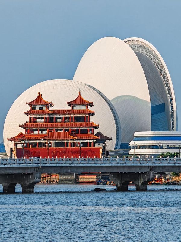 Zhuhai Guozi Dance Hotel
