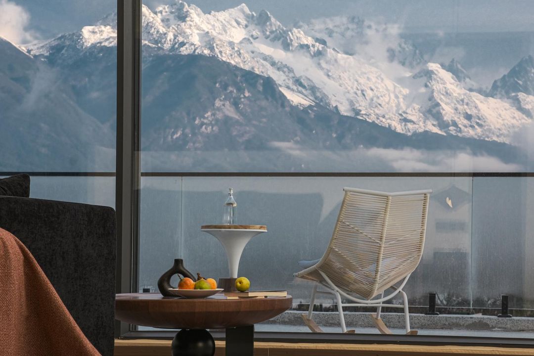 萬川續·ValleVive日照金山全景度假酒店(白沙古鎮店)