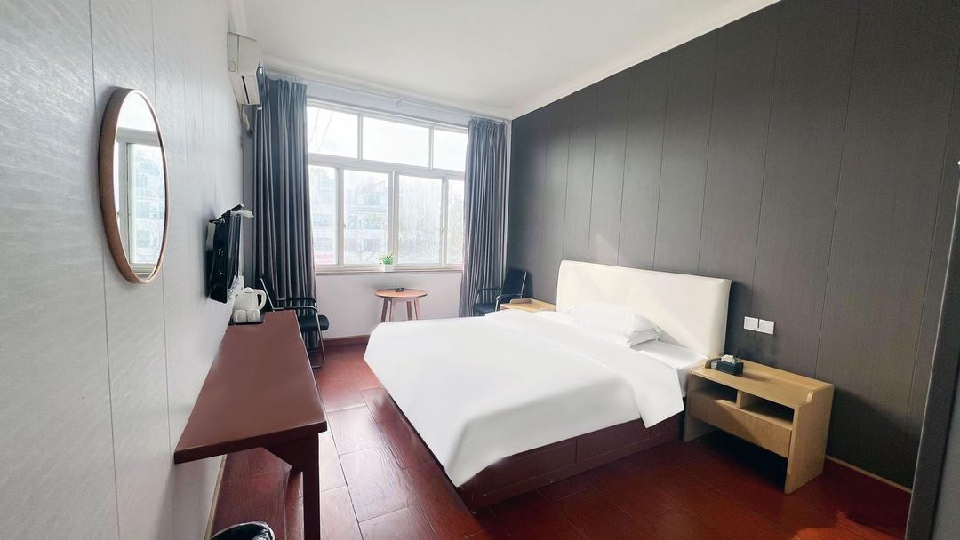 Chongzhou Yongsen Hotel