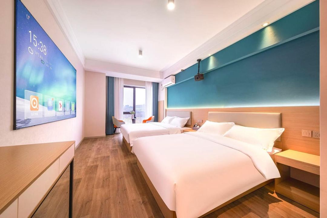 Manpin Movie Hotel (Xi'an Yuengdengge Subway Station)