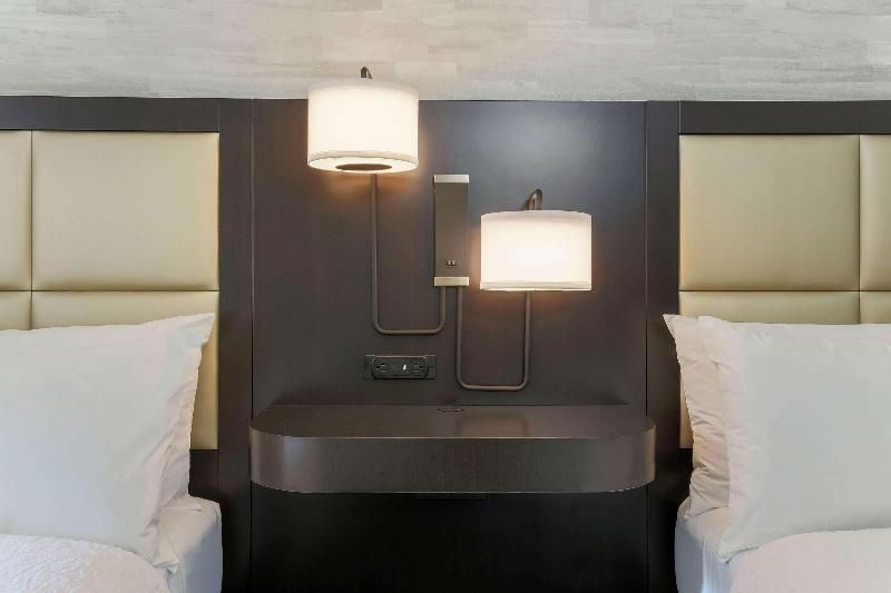 丹佛科技中心歡朋套房酒店