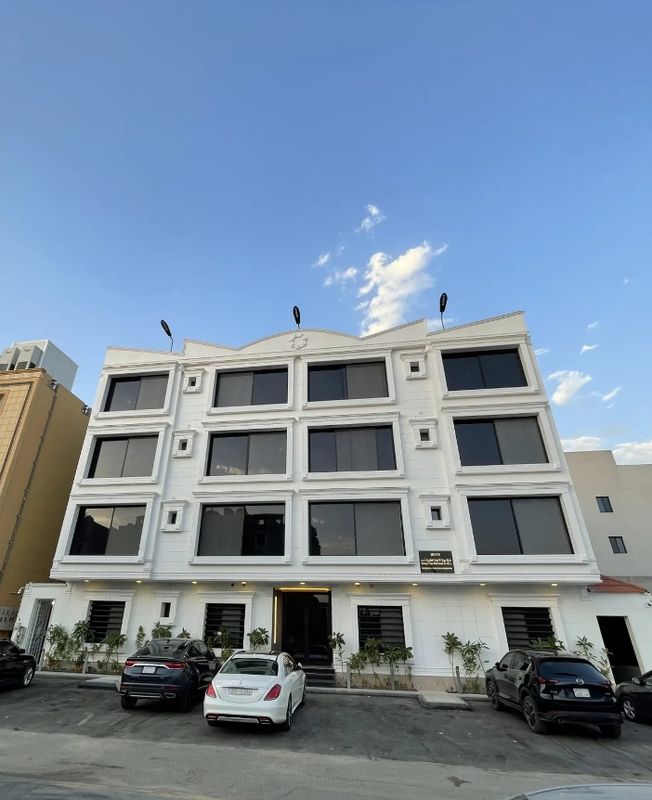 Studio with Self-Check in 8