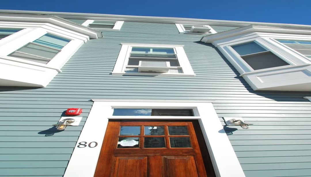 Quarters on Dot by Thatch