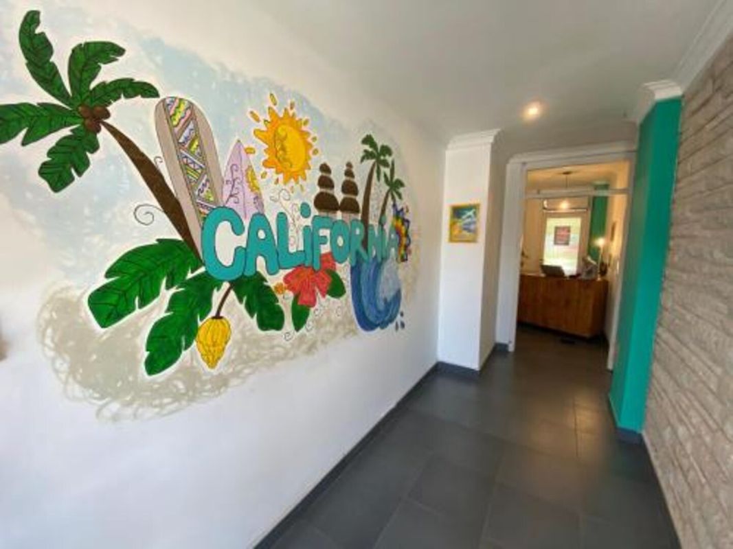 加利福尼亞酒店