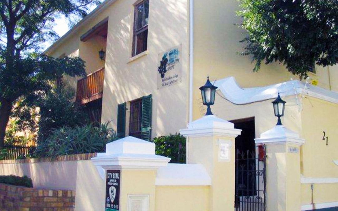 橡樹郊外小屋揹包客住宿