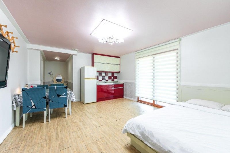 Taean (Anmyeondo) 1 Night 2 Days Pension