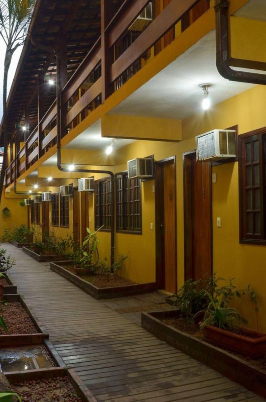 Lonier Praia Inn Flats