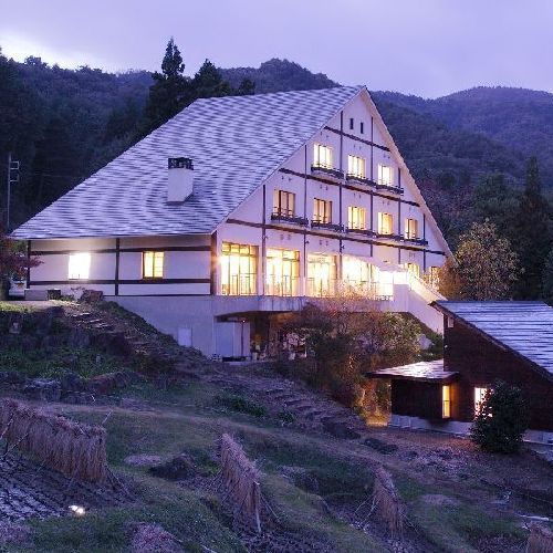 Tsukinoyo Onsen Sanazawa No Mori