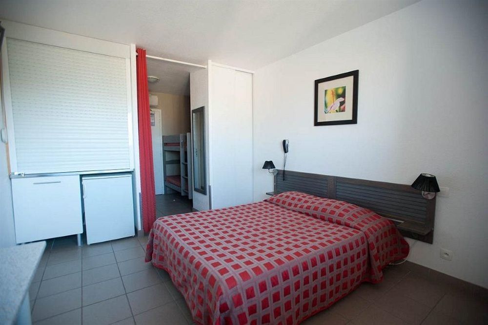 Helios Hotel Carnon
