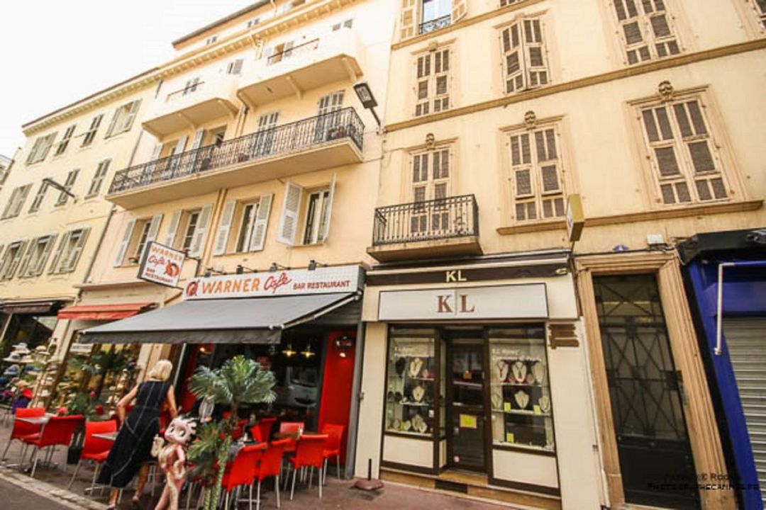 瓦利亞諾開放式公寓酒店