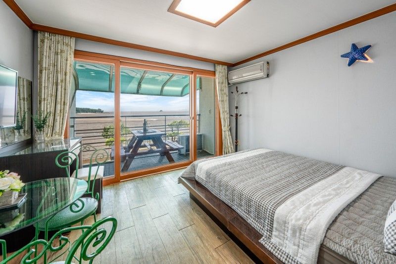 Taean (Anmyeondo) Carib Pension