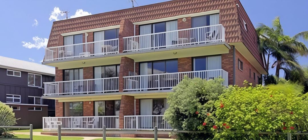 Main Beach Apartments