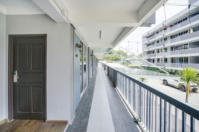 Capital O 90490 Zaques Hotel