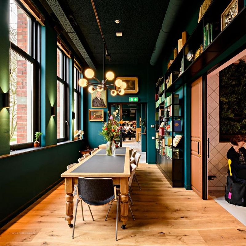 韋斯特帕克康斯酒店