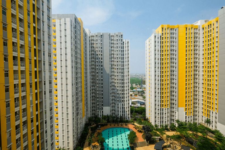 Deluxe Studio Apartment @ Springlake Summarecon