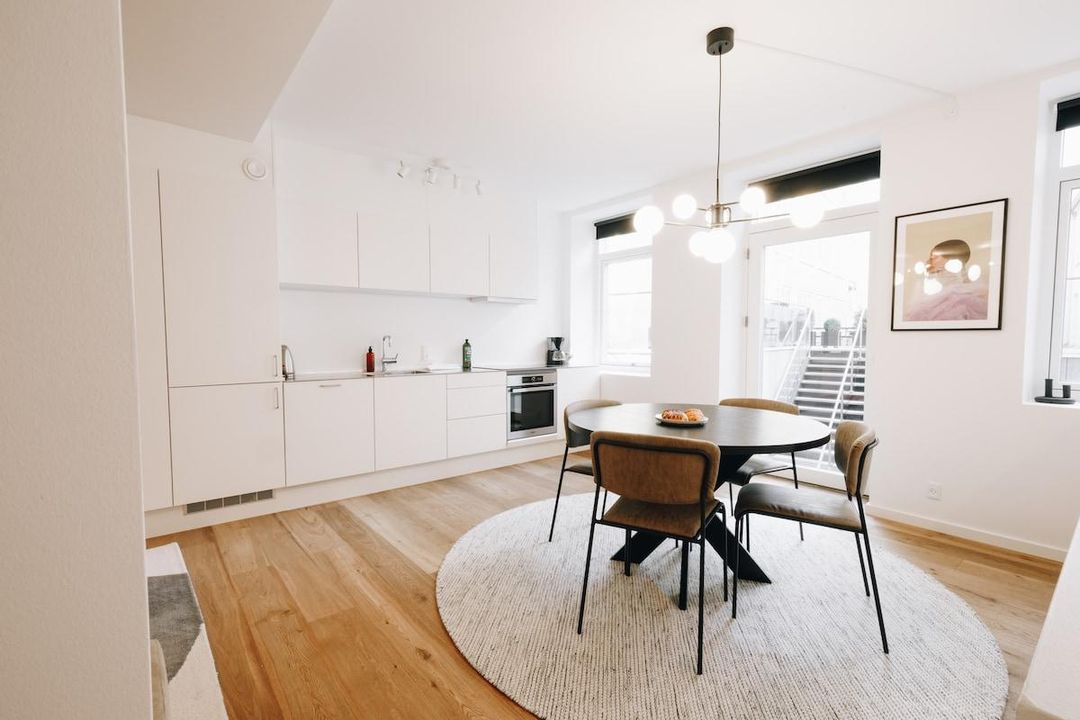 位於市中心/斯托耶的1臥室公寓-100平方米|帶1個獨立浴室