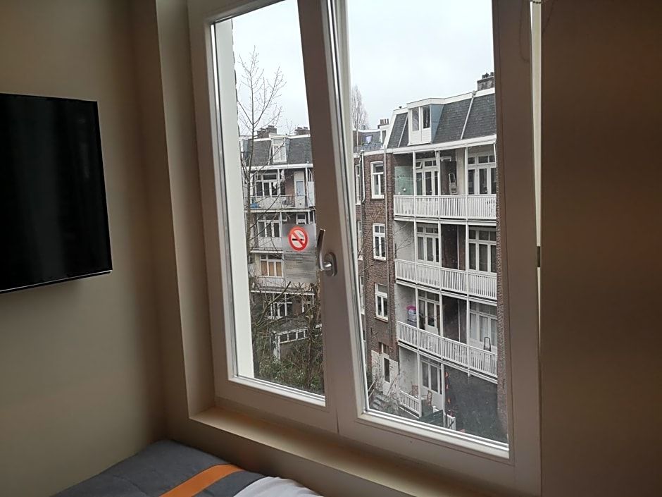 RoomWest