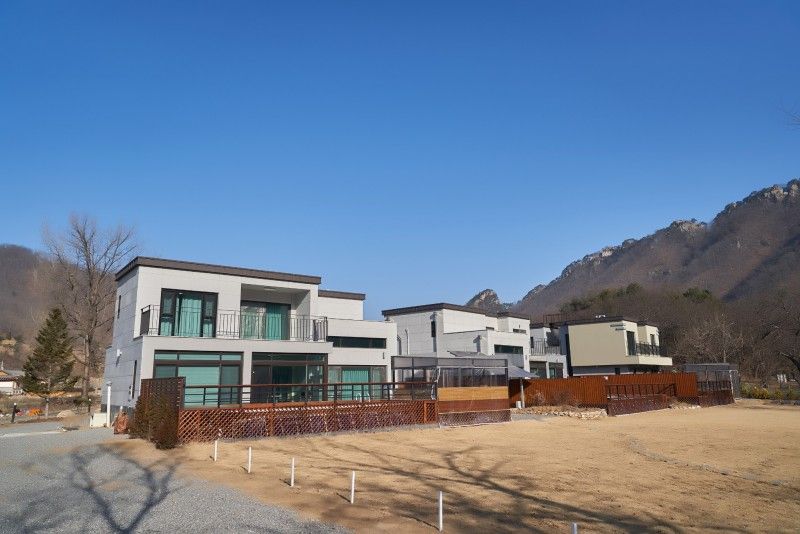 Nine to Zero Pension