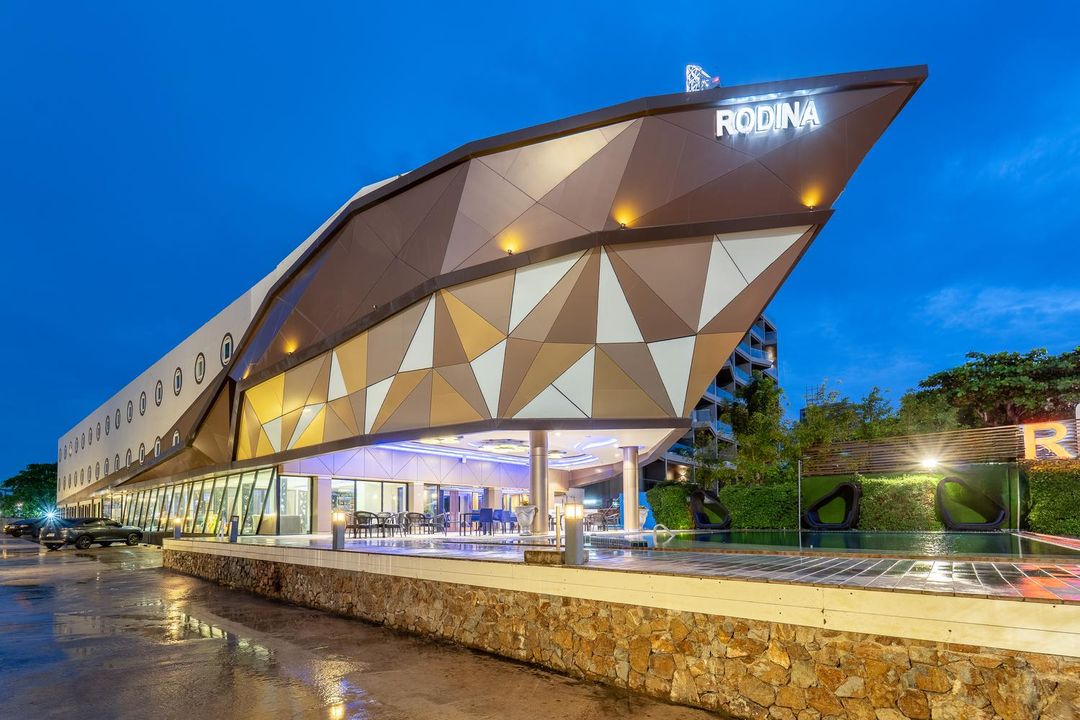 羅迪納海灘酒店