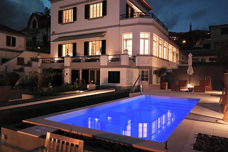 比拉金塔酒店 - 限成人