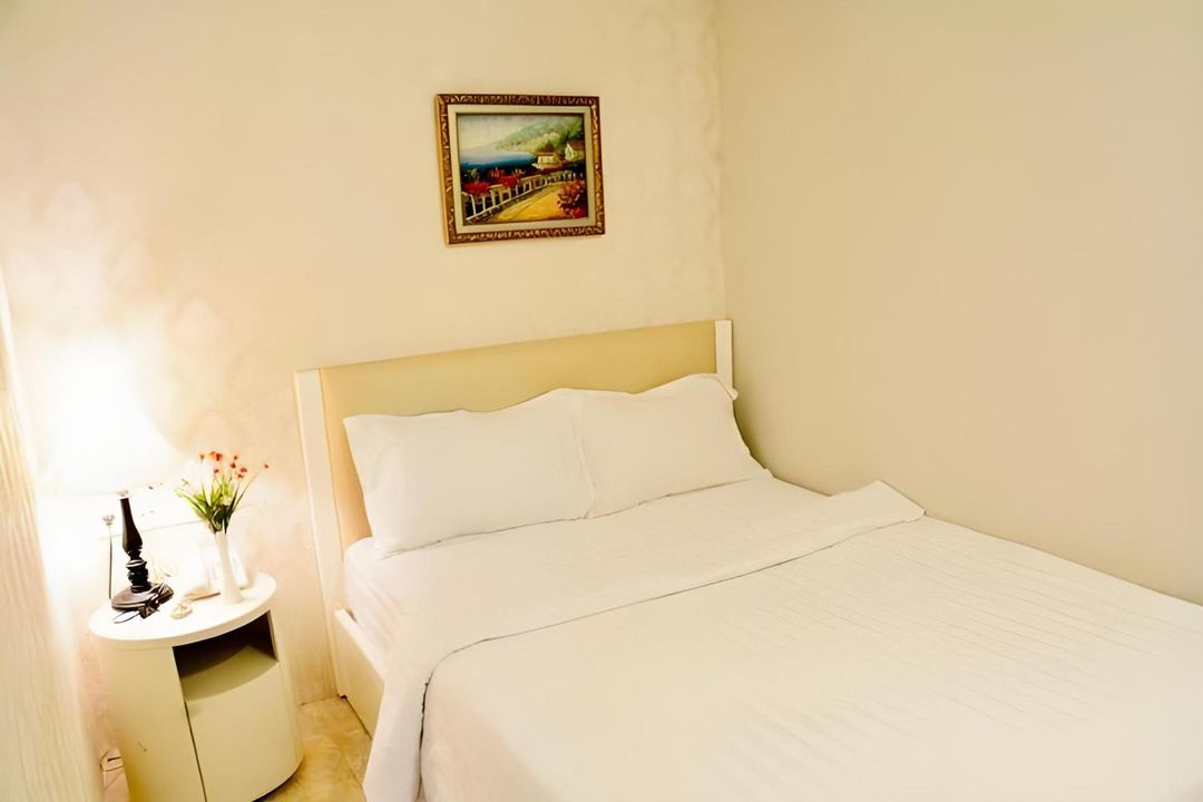 Golden Hotel & Apartment