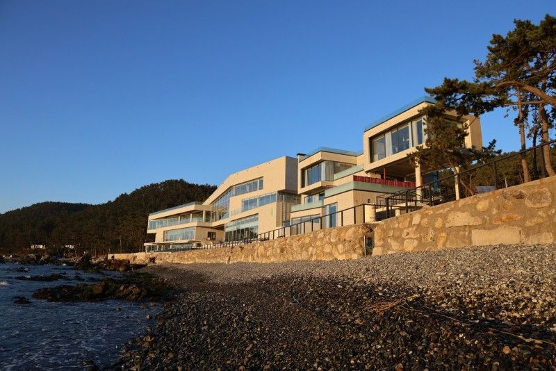 Busan Hayden Pool Villa