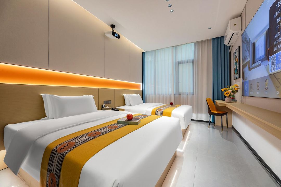 Guangzhou • Langyue Qingju | Cinema • LangYue Hotel (Hedong East Subway Station Healthy Ark)