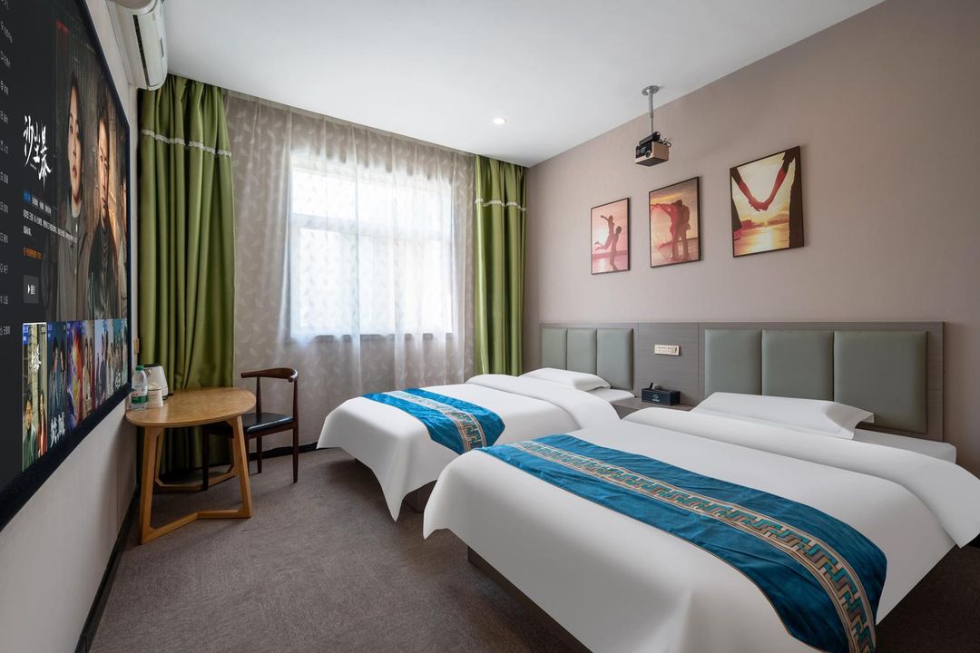 Xi'an Huyi Lantu Hotel